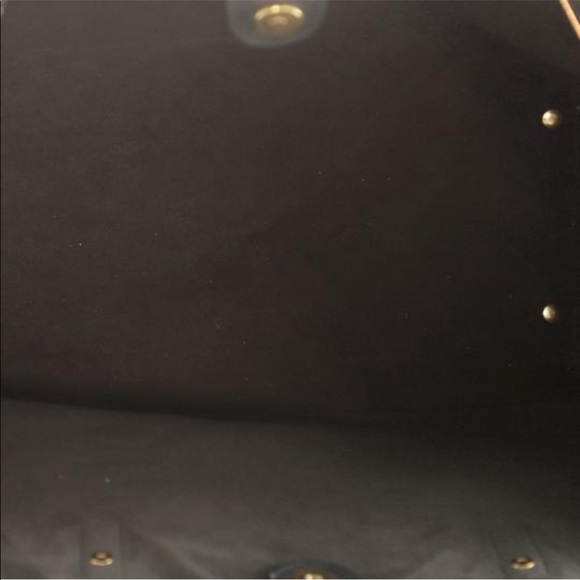 Salvatore Ferragamo Gancini DH-21 D555 Women's Lea. No smoke & pet free home. - Picture 8 of 9